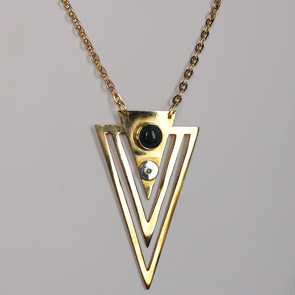 Тарановская Екатерина_Кулон в геометрическом стиле Тарановская Екатерина_Кулон в геометрическом стиле