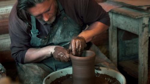 Новый онлайн-курс гончарного дела с авторским бесконтактным методом