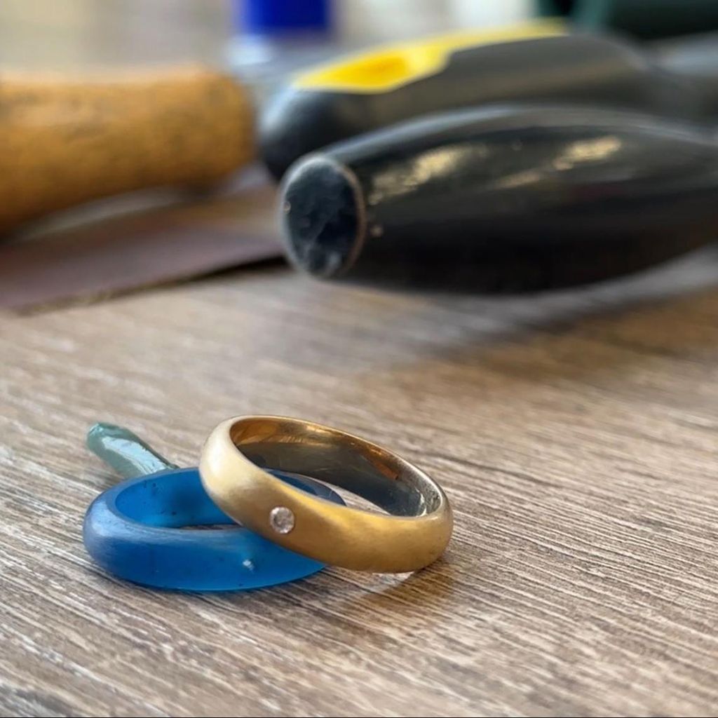 Курс Классическое кольцо-шинка с камнем