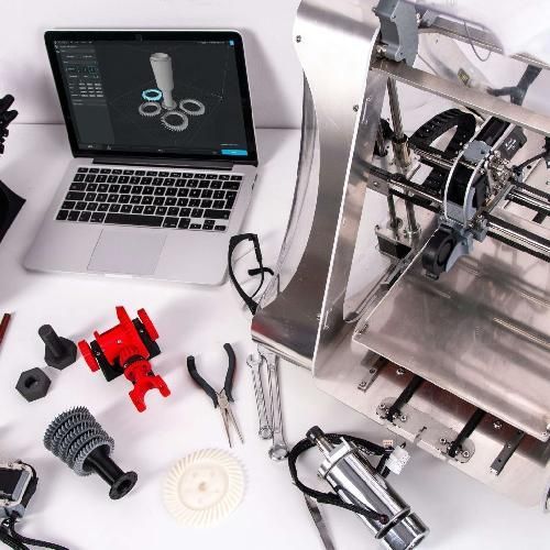 Цифровое производство на заказ: как запустить микробизнес на 3D-печати и литье пластмасс